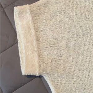 Beautiful cropped white short sleeve sweater